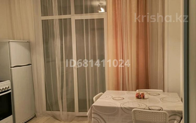 1-комнатная квартира, 41 м², 4/9 этаж помесячно, Улы Дала 23 Астана - изображение 5