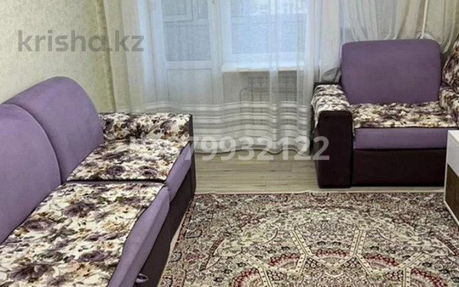 3-комнатная квартира, 50 м², 4/5 этаж помесячно, Махамбета - Аллея Курмангазы Атырау - изображение 3