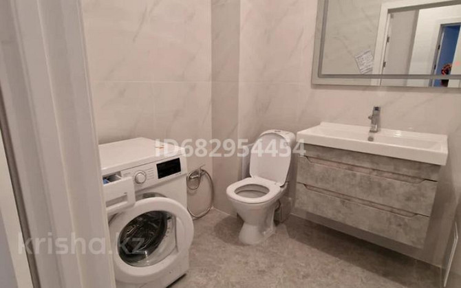1-комнатная квартира, 38 м², 5/12 этаж помесячно, Кабанбай батыра 59 А Astana - photo 1