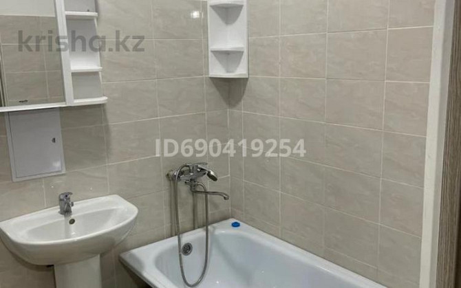 1-комнатная квартира, 46 м², 4/9 этаж помесячно, мкр Шугыла - Возле Акимата Алматы - изображение 4