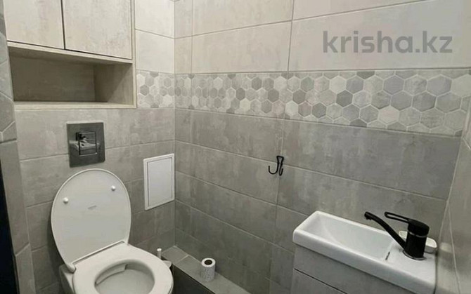 3-комнатная квартира, 75 м², 2/5 этаж помесячно, Айманова 170 - Солодовникова Almaty - изображение 3