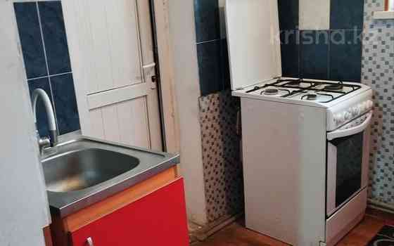 3-комнатная квартира, 68 м², 2/5 этаж помесячно, мкр Восток 34 Шымкент