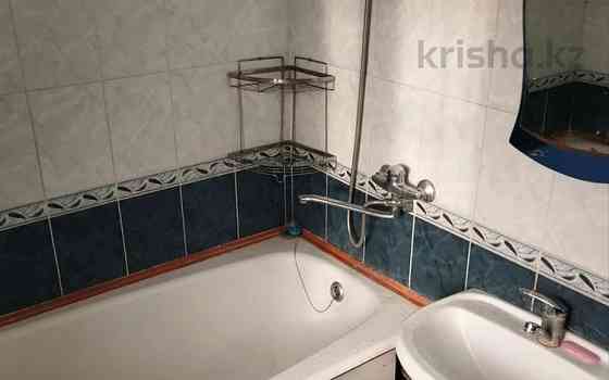 3-комнатная квартира, 68 м², 2/5 этаж помесячно, мкр Восток 34 Шымкент