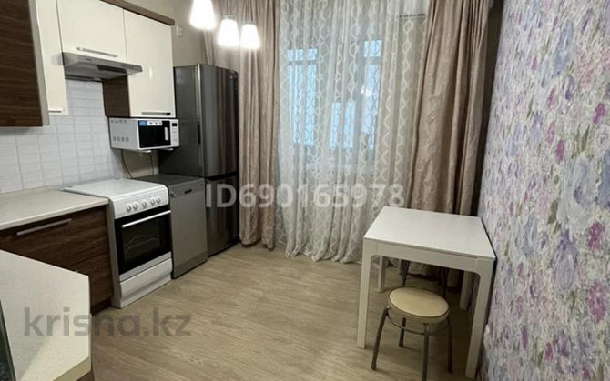 2-комнатная квартира, 41 м², 3/9 этаж помесячно, Улы-дала 67 Астана - изображение 2