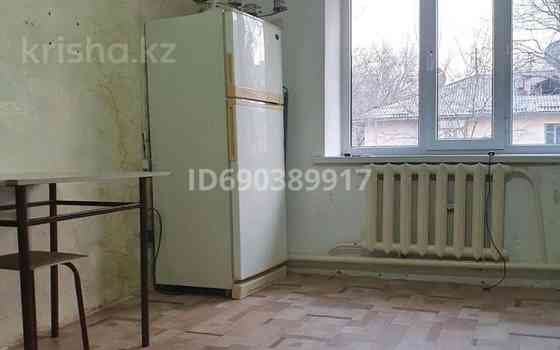 1-комнатная квартира, 18 м², 2/2 этаж помесячно, мкр Тастак-1 - Раимбека матозалки Алматы