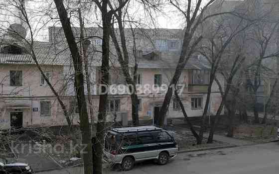 1-комнатная квартира, 18 м², 2/2 этаж помесячно, мкр Тастак-1 - Раимбека матозалки Алматы