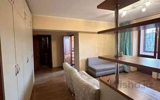 2-комнатная квартира, 58 м², 3/5 этаж помесячно, улица сатпаева 8 Алматы