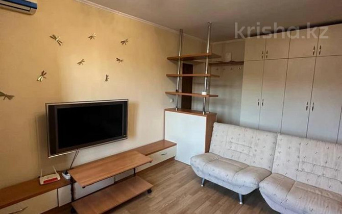 2-комнатная квартира, 58 м², 3/5 этаж помесячно, улица сатпаева 8 Алматы - изображение 2
