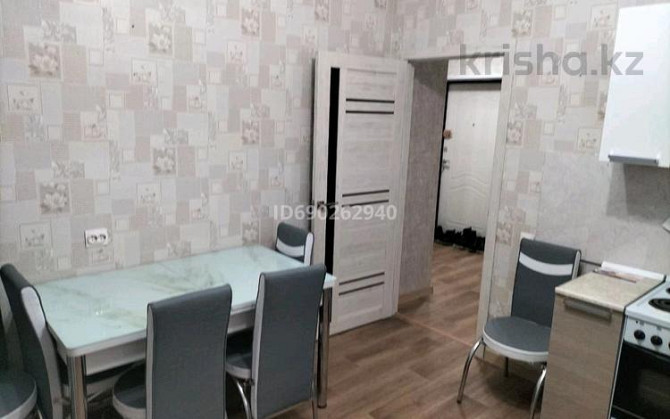 1-комнатная квартира, 40 м², 2/9 этаж помесячно, Туркестан 4/1 Astana - photo 4