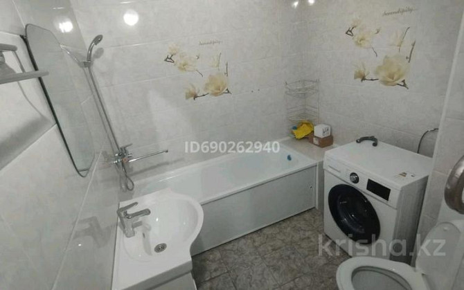 1-комнатная квартира, 40 м², 2/9 этаж помесячно, Туркестан 4/1 Astana - photo 5