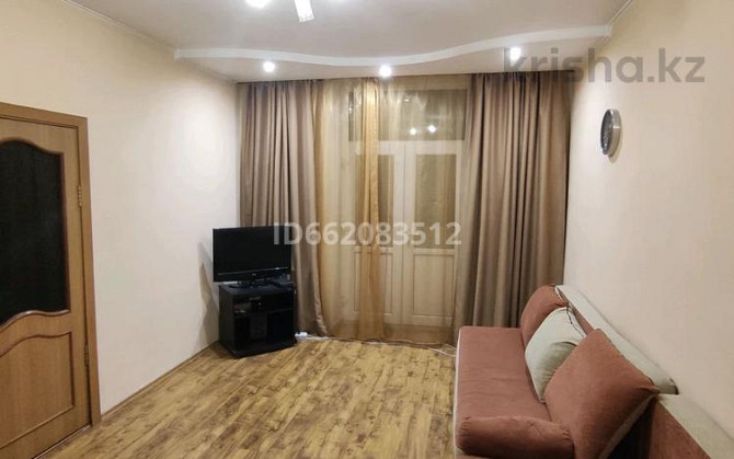 2-комнатная квартира, 56 м², 3/3 этаж помесячно, проспект Абая 15 - проспект Достык Алматы - изображение 1