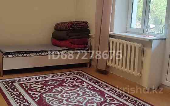 1-комнатная квартира, 30 м², 2/4 этаж помесячно, Мынбаева 121/50 - Жарокова Алматы