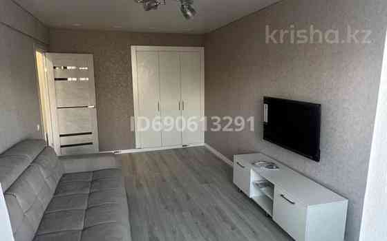 1-комнатная квартира, 47 м², 4/5 этаж помесячно, Бурова 8 Усть-Каменогорск