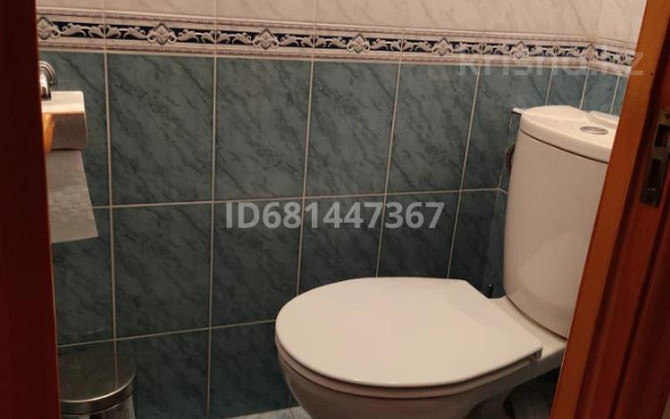 1-комнатная квартира, 42 м², 3/5 этаж помесячно, Жарокова 217б Almaty - photo 8