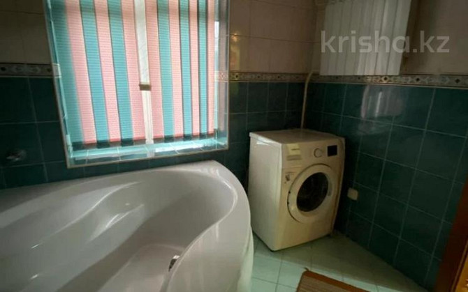 3-комнатная квартира, 56 м², 4/4 этаж помесячно, Абая 27 - Кунаева Almaty - photo 5