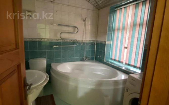 3-комнатная квартира, 56 м², 4/4 этаж помесячно, Абая 27 - Кунаева Almaty - photo 4