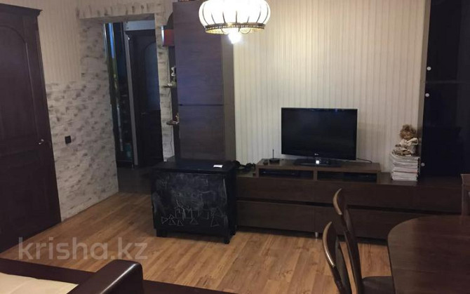 3-комнатная квартира, 77 м², 2/5 этаж помесячно, Кирова 67 Ust-Kamenogorsk - photo 4