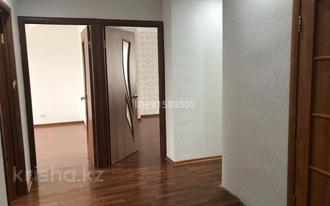 3-комнатная квартира, 80 м², 5/9 этаж помесячно, мкр Кунаева 55 Уральск - изображение 7