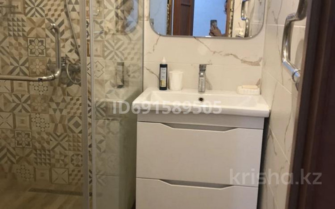 3-комнатная квартира, 80 м², 5/9 этаж помесячно, мкр Кунаева 55 Уральск - изображение 8