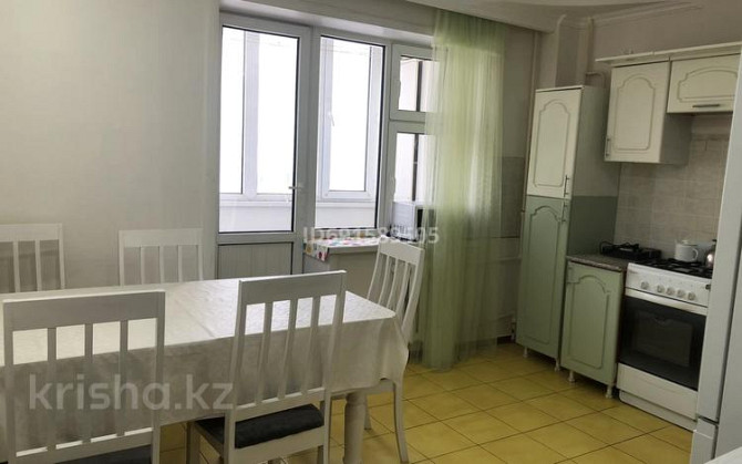 3-комнатная квартира, 80 м², 5/9 этаж помесячно, мкр Кунаева 55 Уральск - изображение 2