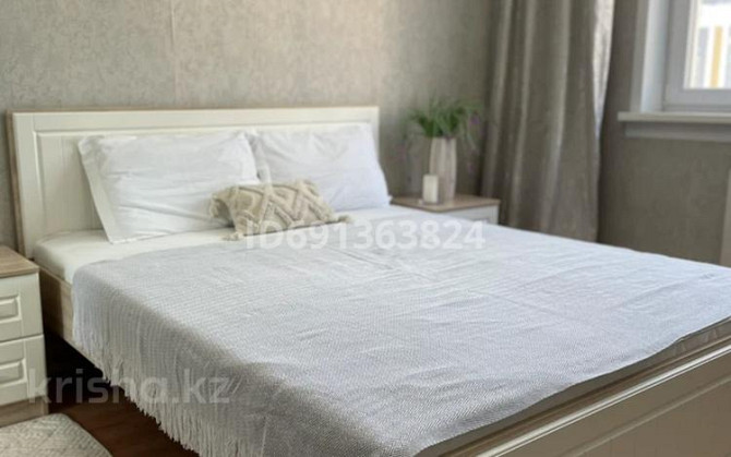 3-комнатная квартира, 85 м², 8/9 этаж помесячно, Сарайшык 9 - Акмешит Астана - изображение 2