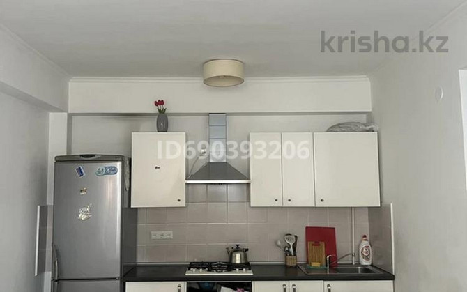 2-комнатная квартира, 45 м², 3/5 этаж помесячно, Кенесары хана 83/2 Алматы - изображение 1