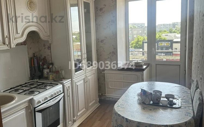 4-комнатная квартира, 80 м², 5/6 этаж помесячно, Затаевича 31 Семей - изображение 1