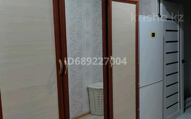 2-комнатная квартира, 42 м², 2/9 этаж помесячно, Металлургов 3 - Омск пласт Темиртау - изображение 1