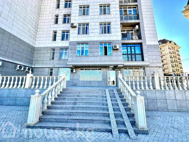 Коммерческая недвижимость, 900 м2, Бишкек, Магистраль, Айтматова/Масалиева Bishkek - photo 1
