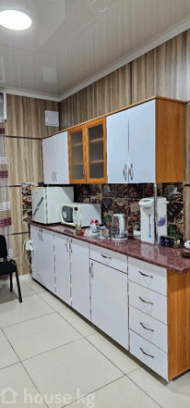 Коммерческая недвижимость, 250 м2, Бишкек, Золотой квадрат, б. Эркиндик/Токтогула Bishkek - photo 3