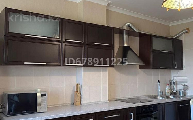 4-комнатная квартира, 182.3 м², 4/18 этаж помесячно, Кулманова 1Б - Акимат Атырау - изображение 2