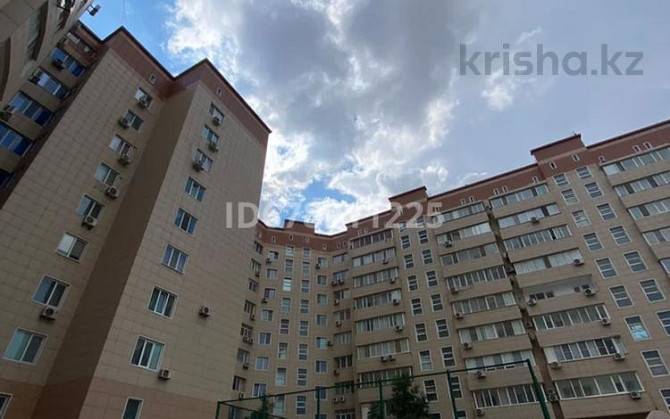 4-комнатная квартира, 182.3 м², 4/18 этаж помесячно, Кулманова 1Б - Акимат Атырау - изображение 1