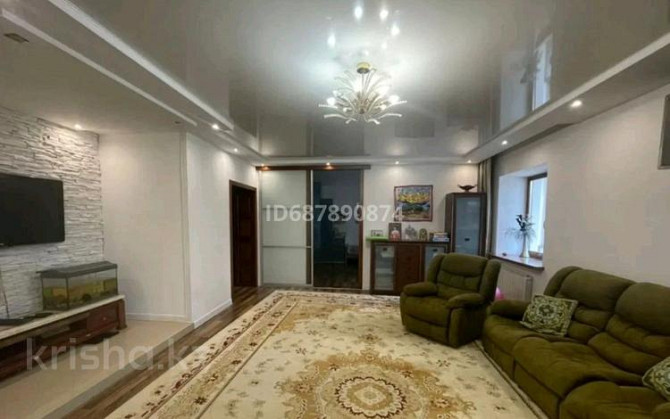 4-комнатная квартира, 130 м², 1/4 этаж помесячно, Самарская 103 - Сарайшык Уральск - изображение 1