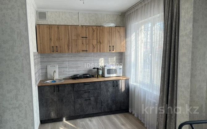 3-комнатная квартира, 75 м², 1/5 этаж помесячно, Мызы 41 - Альшемали Усть-Каменогорск - изображение 1