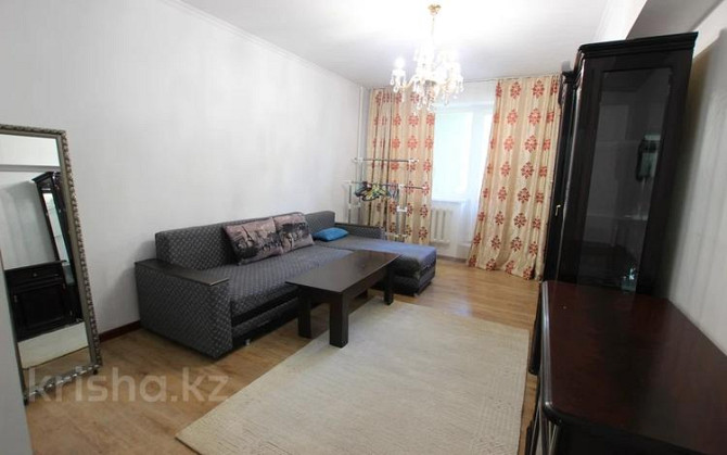 3-комнатная квартира, 75 м², 2/5 этаж помесячно, Нурмакова 93 - Толе Би Алматы - изображение 1