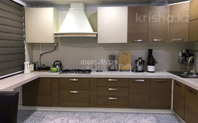 4-комнатная квартира, 98 м², 4/5 этаж помесячно, мкр Центральный, Махамбет Утемисова 125 - Süleyman  Атырау - изображение 8