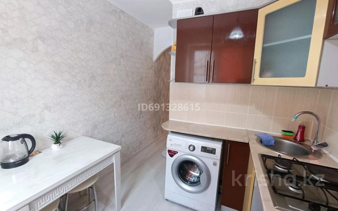 3-комнатная квартира, 63 м², 1/5 этаж помесячно, Шухова 6 Petropavlovsk - photo 1