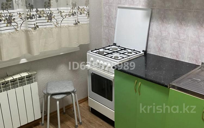 1-комнатная квартира, 30 м², 3/5 этаж помесячно, Момышулы 34 Темиртау - изображение 2