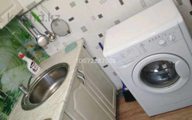 3-комнатная квартира, 48 м², 2/5 этаж помесячно, улица Горького 166 - Карима Сутюшева Петропавловск - изображение 1