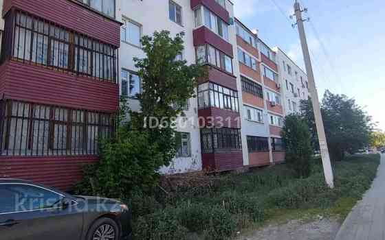 3-комнатная квартира, 80 м², 1/5 этаж помесячно, Атырау 20 - Малышка, бывшая ул. Краснощекова Aqtobe