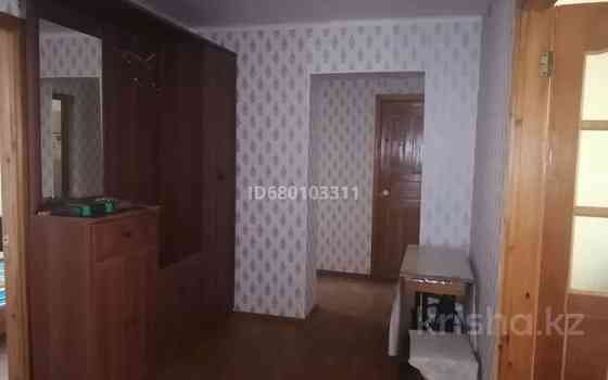 3-комнатная квартира, 80 м², 1/5 этаж помесячно, Атырау 20 - Малышка, бывшая ул. Краснощекова Aqtobe