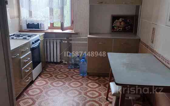 3-комнатная квартира, 58 м², 3/3 этаж помесячно, Старый город 43 Aqtobe