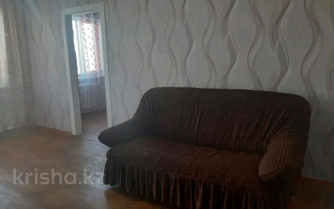 3-комнатная квартира, 57 м², 4/5 этаж помесячно, 66й квартал Semey - photo 2