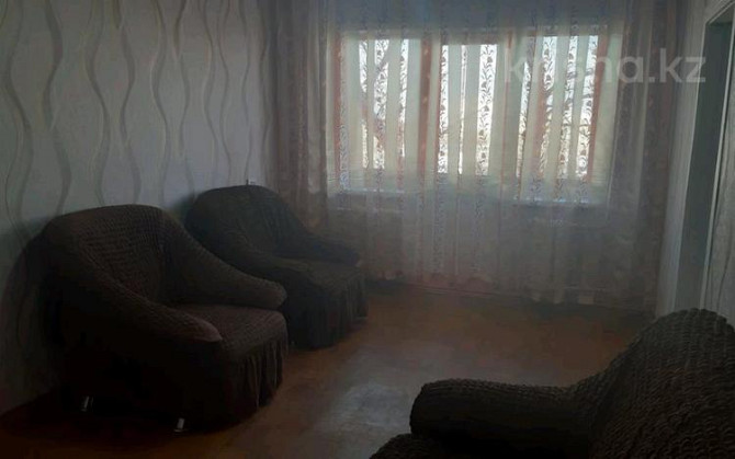 3-комнатная квартира, 57 м², 4/5 этаж помесячно, 66й квартал Semey - photo 1