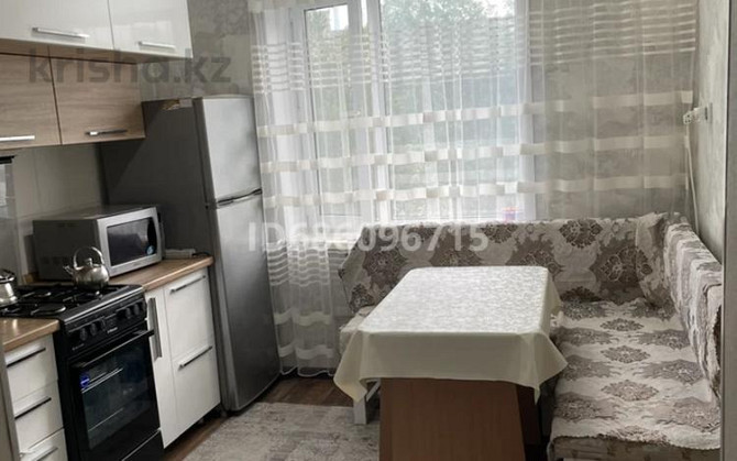3-комнатная квартира, 69 м², 4/9 этаж помесячно, Богембайулы 36 - Район 1000 мелочей Семей - изображение 5