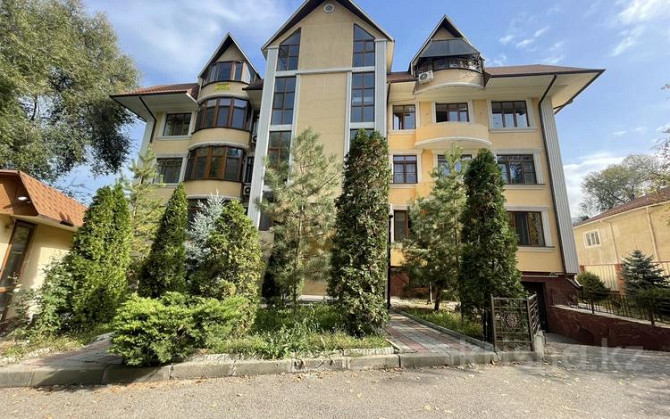 5-комнатная квартира, 220 м², 3/4 этаж помесячно, Орманова - Толе би Алматы - изображение 1