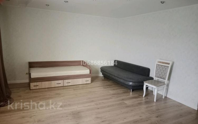 3-комнатная квартира, 107 м², 5/5 этаж помесячно, Гагарина 72 Zhezqazghan - photo 2