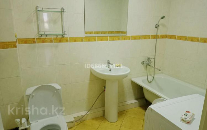 3-комнатная квартира, 107 м², 5/5 этаж помесячно, Гагарина 72 Zhezqazghan - photo 4