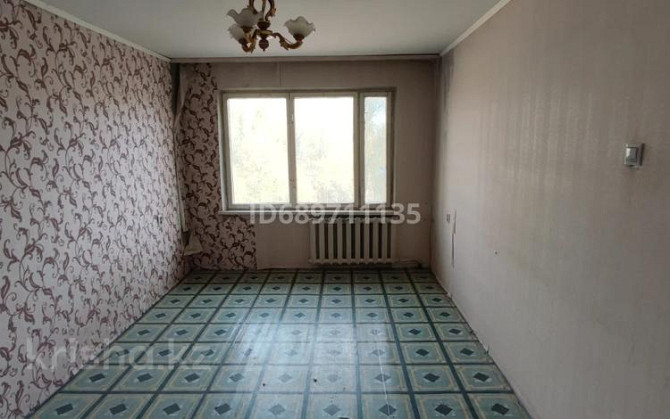 3-комнатная квартира, 63 м², 5/5 этаж помесячно, 4 микрорайон (Салтанат) 16 Тараз - изображение 1