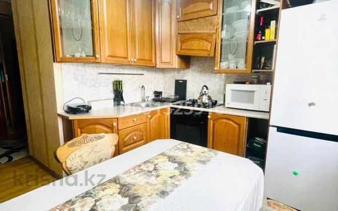 3-комнатная квартира, 75 м², 4/5 этаж помесячно, Муратбаева Almaty - photo 7